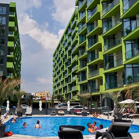 Hera Pool & Mamaia Nord