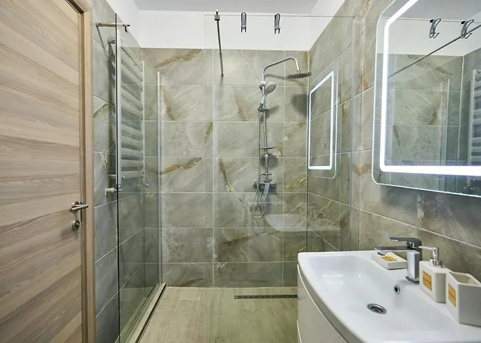 Hera Pool & Mamaia Nord Apartmán 3*