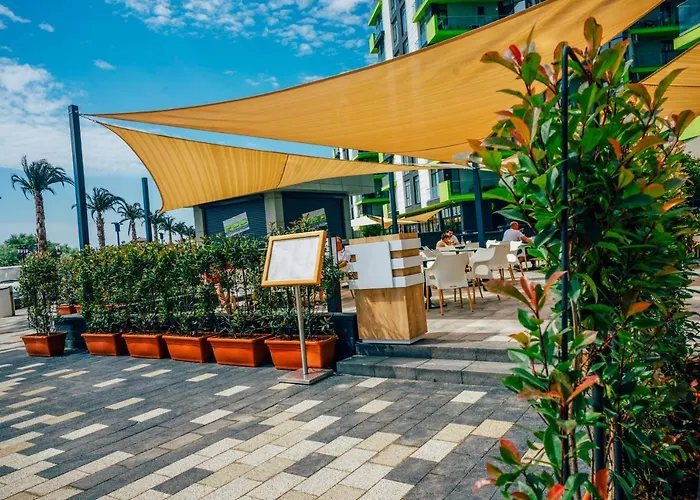 Hera Pool & Mamaia Nord Apartmán 3*