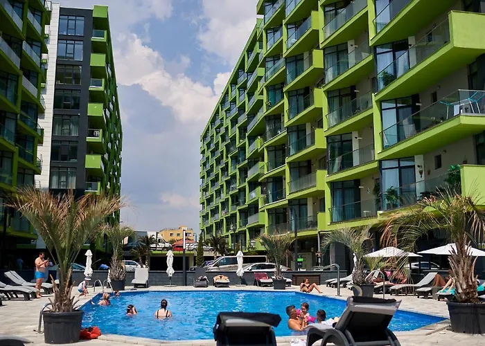 Hera Pool & Mamaia Nord